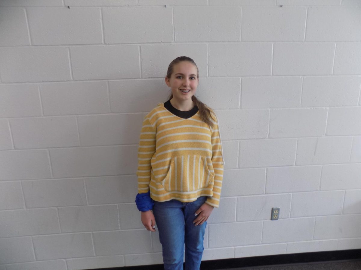HORNET SPOTLIGHT - STELLA HOSTETLER